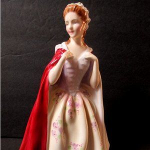Royal Doulton Porcelain Figurine Bess HN2002  7-1/4" tall  Excellent Condition